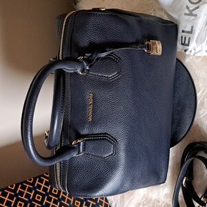 Michael Kors Medium Mercer  EUC Duffle